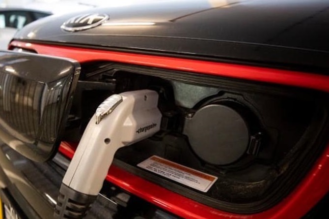  کمبود ایستگاه‌های شارژ در بریتیش کلمبیا، مانعی برای خرید اتومبیل‌های برقی