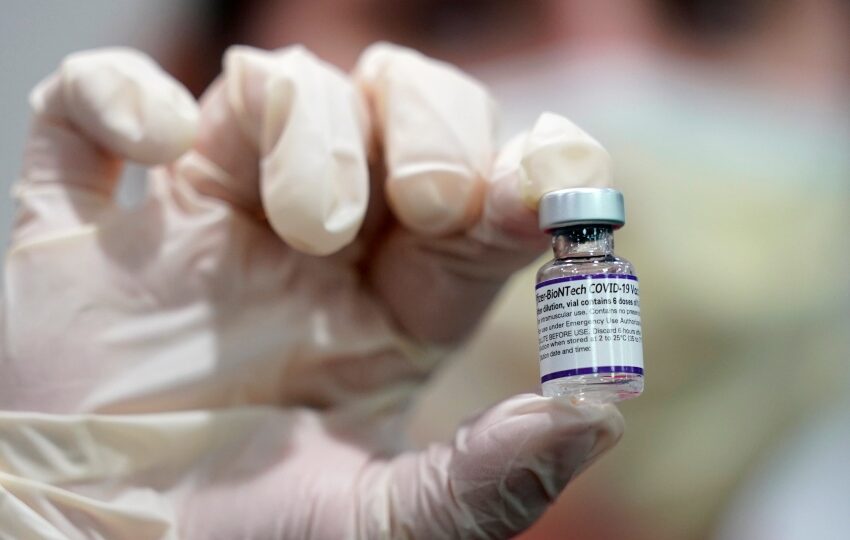  درخواست فایزر از کانادا برای تاییدِ تزریق واکسن فایزر به کودکان
