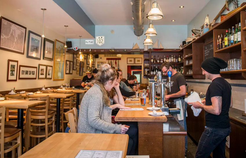  حمایت دولت، یک رستوران در تورنتو را از تعطیلی نجات داد