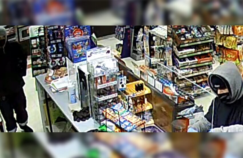  پلیس عکس مظنونان به سرقت از فروشگاه robbery را منتشر کرد