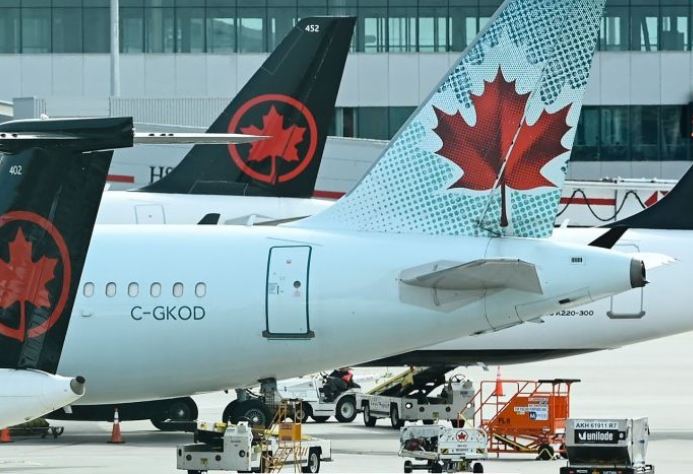  شرکت هواپیمایی ایر کانادا ۲۶٠٠ نفر از کارمندانش را به کار بازمی‌گرداند